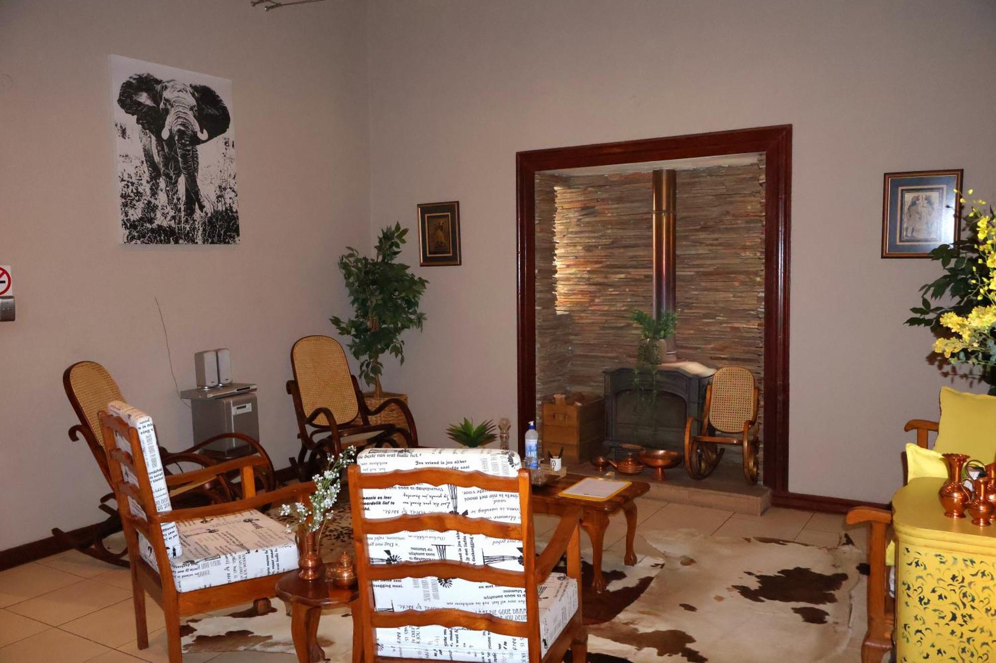 The Leopard Tree Acomodação com café da manhã Polokwane Exterior foto